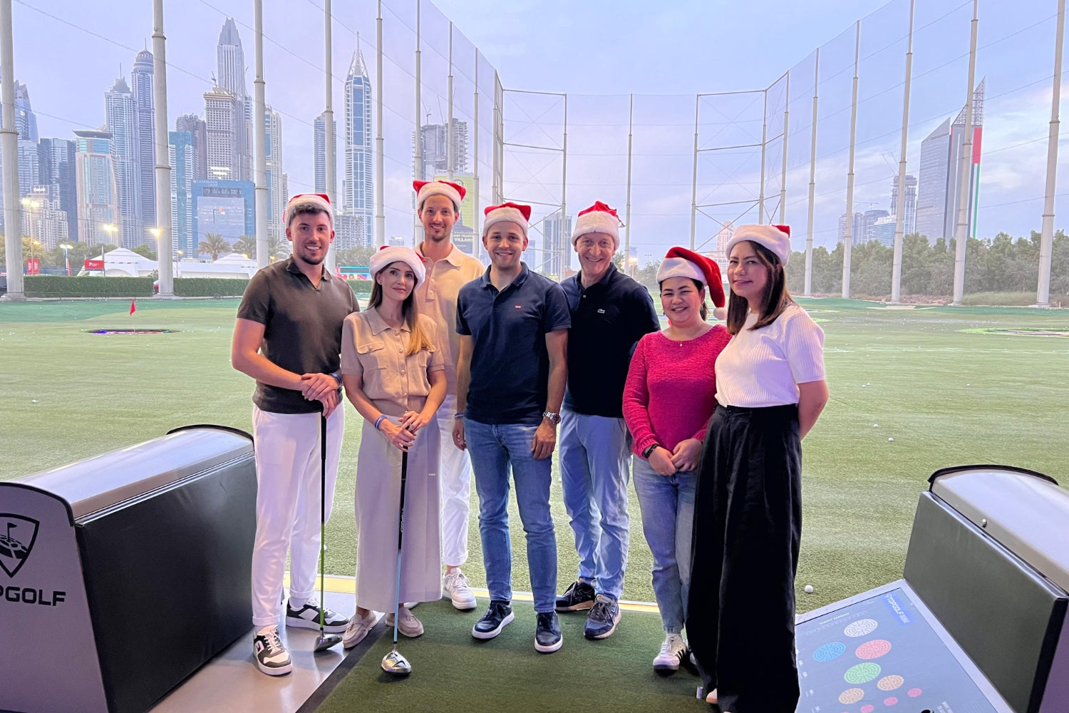 Frohe Weihnachten & warme Wintergrüsse aus Dubai!